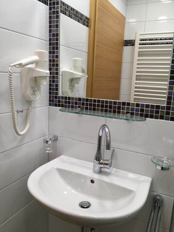 豪斯丽莎酒店 湖滨福煦 外观 照片